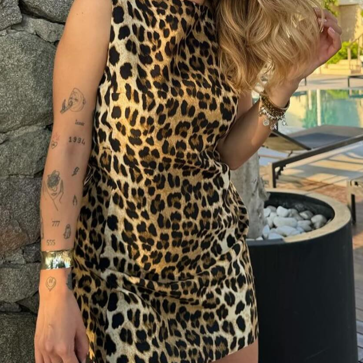 Sleeveless leopard print dress